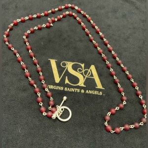 VIRGIN SAINTS & ANGELS - 6mm, Bordeaux, beaded, Delfina necklace in silver